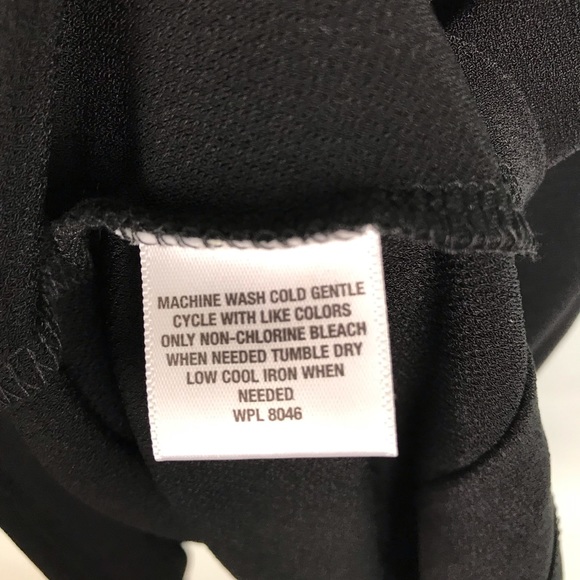 🆕 Macy's Asymmetric cold shoulder top black - Picture 8 of 8